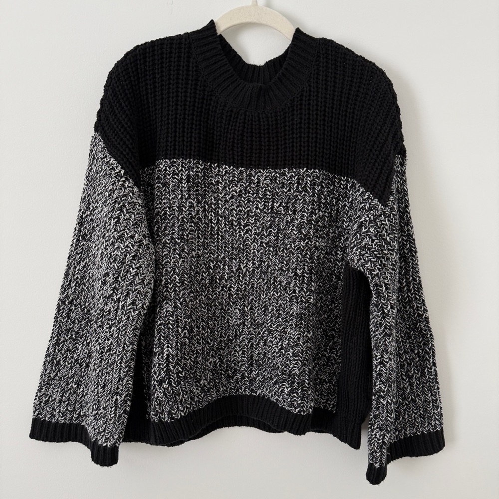 Roomy knit Women's Sweater
